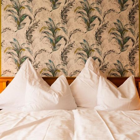 Biobausewein Wein Hotel Leben Ипхофен Екстериор снимка