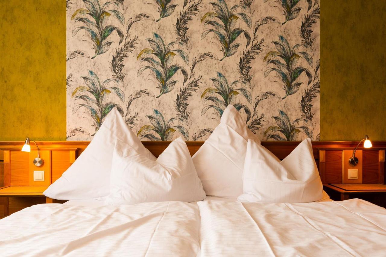 Biobausewein Wein Hotel Leben Ипхофен Екстериор снимка