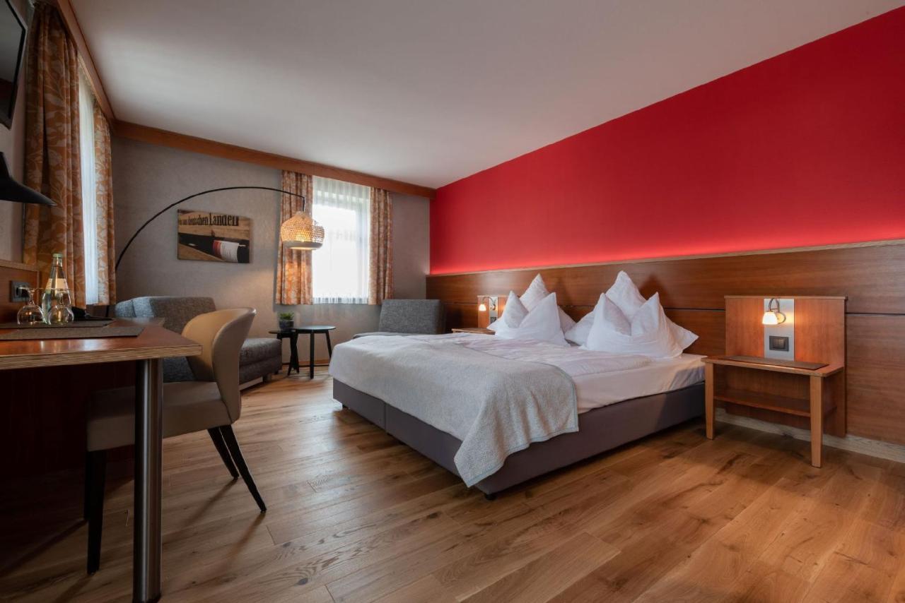 Biobausewein Wein Hotel Leben Ипхофен Екстериор снимка