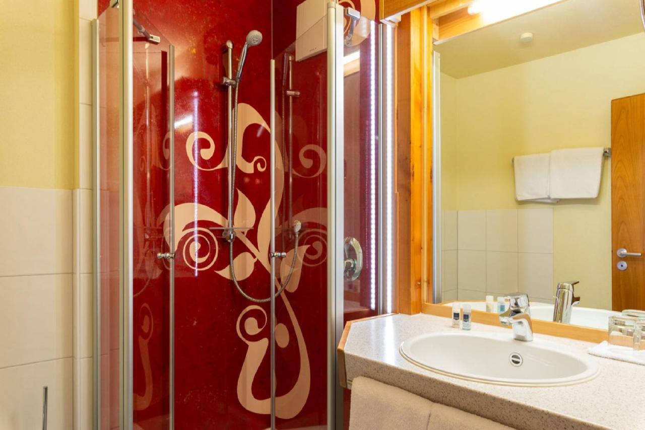 Biobausewein Wein Hotel Leben Ипхофен Екстериор снимка